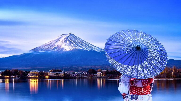 Family Travel in Japan: Insider Tips from a Mom Who Lives There